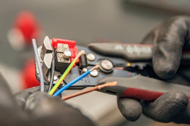 Best Electrical Troubleshooting Services  in Solon, IA